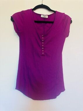 Zenana Outfitters Plum Henley Waffle-Knit Short Sleeve Top
